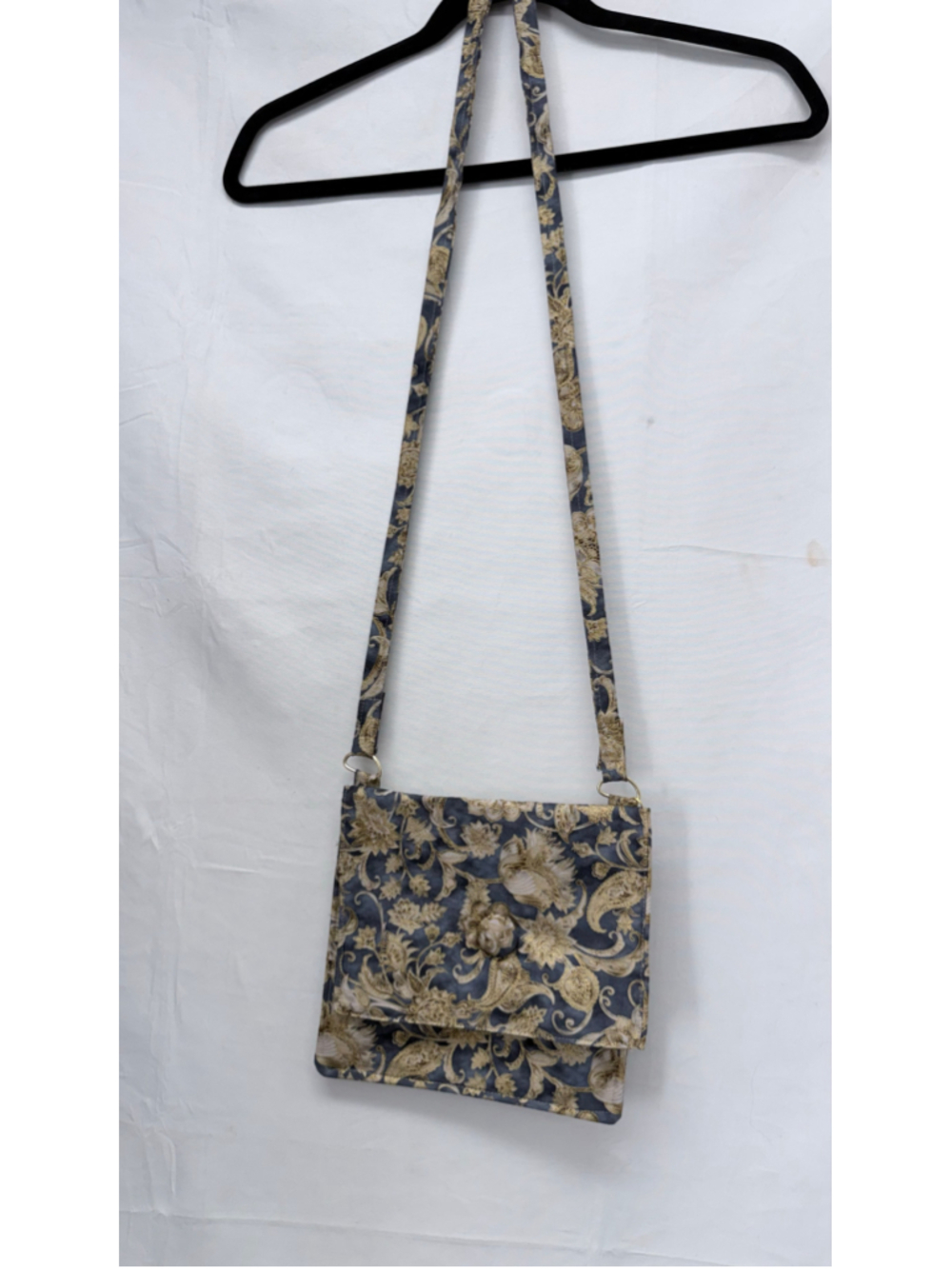 Women's Unbranded Crossbody Bag One Size Blue Gold Floral Pattern